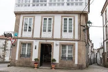 Linares * Santiago de Compostela