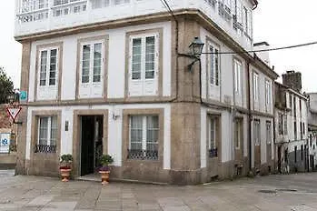 Linares * Santiago de Compostela