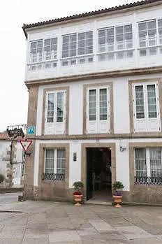 Linares * Santiago de Compostela