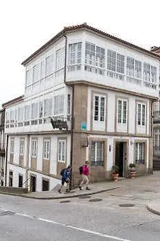 Linares * Santiago de Compostela